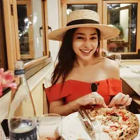 Bicara soal fashion, Nikita Willy lah juaranya. Pasalnya, ia selalu berhasil memikat orang-orang yang melihatnya. Apalagi, di setiap tampilan Nikita selalu menghadirkan kesan yang mewah dan memukau pastinya. (Instagram/nikitawillyofficial94)