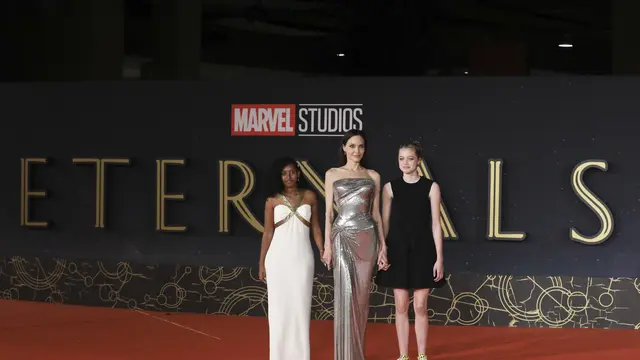 Zahara, Angelina Jolie, dan Shiloh.