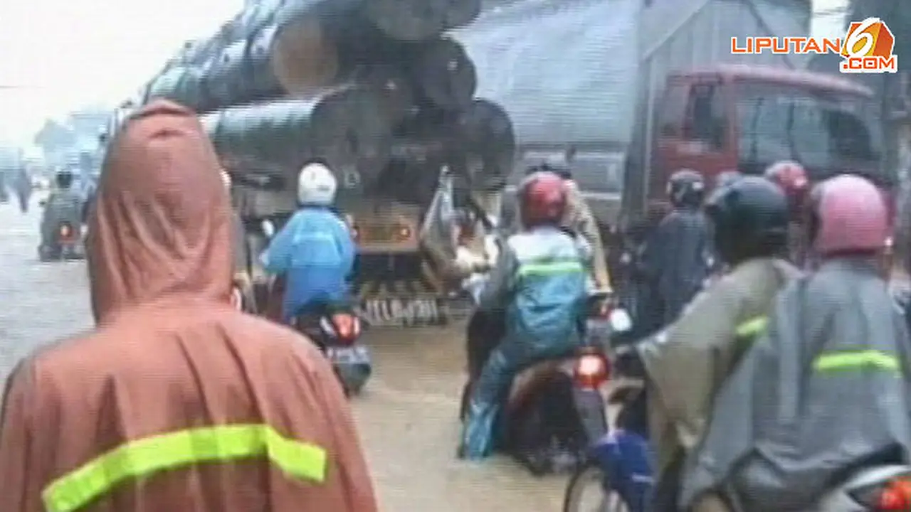 banjir-pantura140121d.jpg