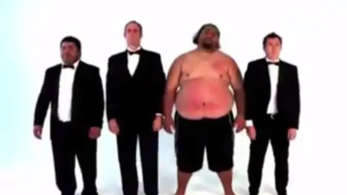 Pantengin Keajaiban Cowok '2 in 1' yang Bikin Takjub