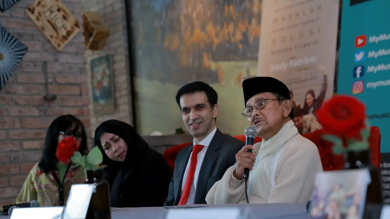 [Bintang] B.J Habibie