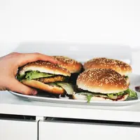 ilustrasi jenis makanan dan minuman penyebab galau/unsplash