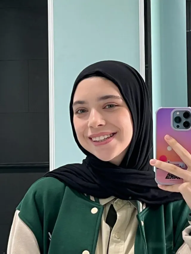 7 Potret Isabel Azhari, Anak Ayu Azhari yang Kini Ikuti Jejak Sang Ibu
