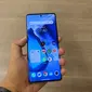 Penampakan Vivo V30 Pro (Liputan6.com/ Agustinus Mario Damar)