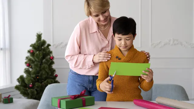 Dampak Pujian Berlebihan Terhadap Mental Anak (photo by freepik.com)