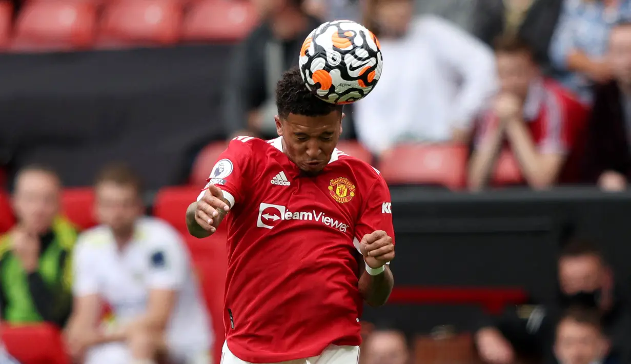 Sancho yang baru berumur 21 tahun masih beradaptasi dengan pemain yang lainnya dikarenakan dirinya baru beberapa hari sebelumnya mengikuti latihan bersama. (Foto: AFP/Adrian Dennis)