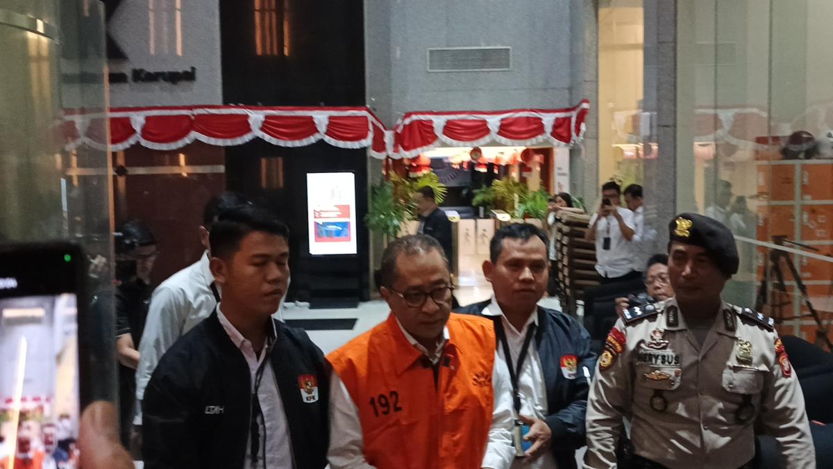 KPK Tahan Mantan Pejabat Pajak Jakarta Terkait Gratifikasi Rp 20,7 M