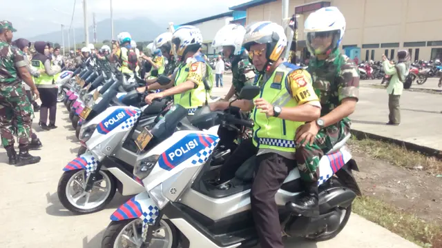 Gabungan aparat TNI-Polri melakukan pengecekan keamanan menjelang pelaksanaan pemilu 17 April lalu di Garut