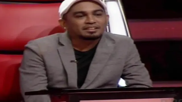 Battle antara Saud Purba Siboro, Desy Agustina dan Tito Triandy - The Voice Indonesia