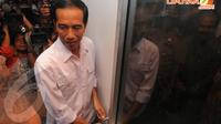 Dalam kunjungannya itu, Jokowi mengaku sempat sesak nafas ketika pertama kali ke kawasan di Petogogan, Kebayoran Baru, Jakarta Selatan (Liputan6.com/Herman Zakharia)
