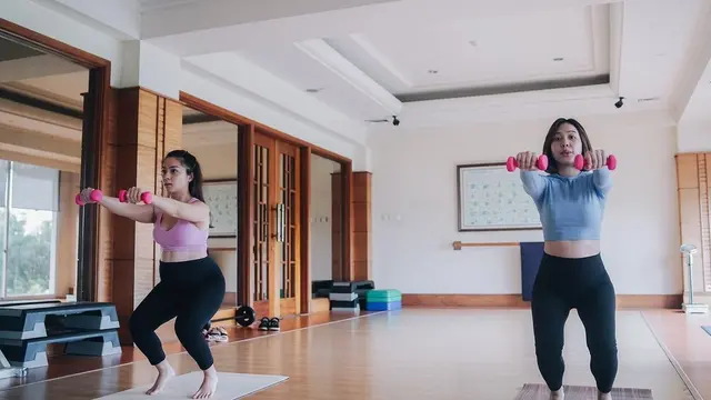Baby Bump Makin Besar, Ini 7 Potret Nikita Willy Jalani Prenatal Pilates