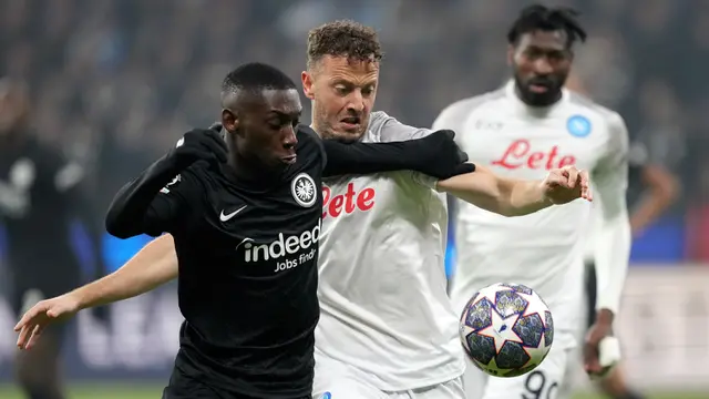 Napoli Taklukkan Eintracht Frankfurt di 16 Besar Liga Champions