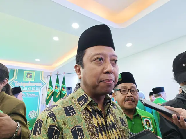 Coba Meyakinkan Amran