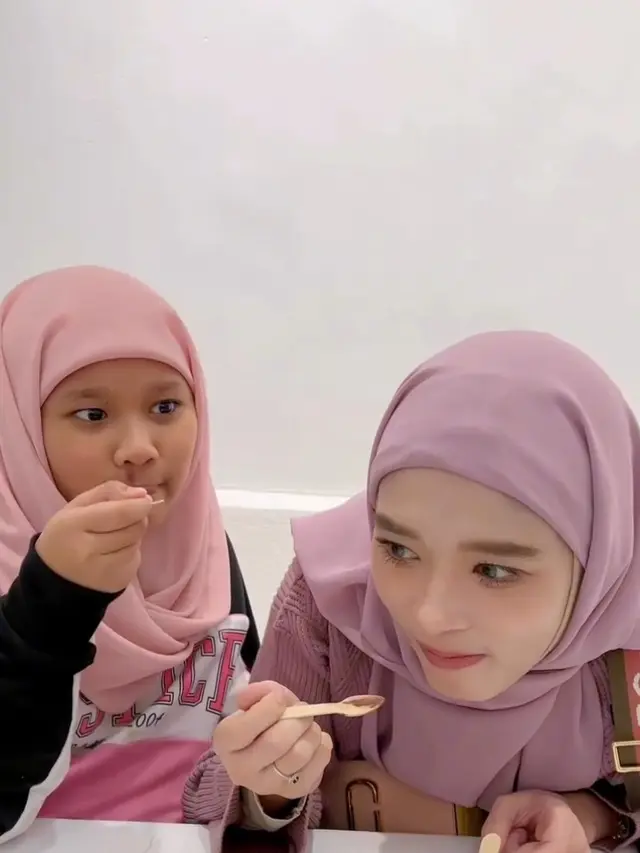 Foto Starla Anak Inara Rusli dan Virgoun Ramai Dikomentari Warganet, Disebut Duplikat Bapaknya