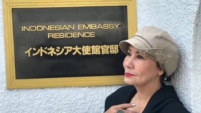 Lama Tak Muncul, Ini 6 Potret Terbaru Debby Sahertian yang Fokus di Dunia Fashion