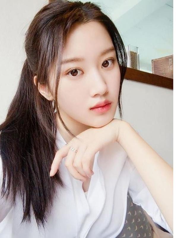 Moon Ga Young (instagram/m.kayoung)