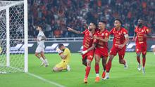 Pemain Persija Jakarta merayakan gol yang dicetak oleh Maxwell Souza ke gawang Madura United pada laga pekan ke-18 BRI Super League 2025/2026, Jumat (23/01/2026). (Bola.com/M Iqbal Ichsan)