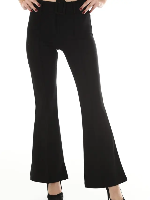 5 Model Celana Sesuai Bentuk Tubuh