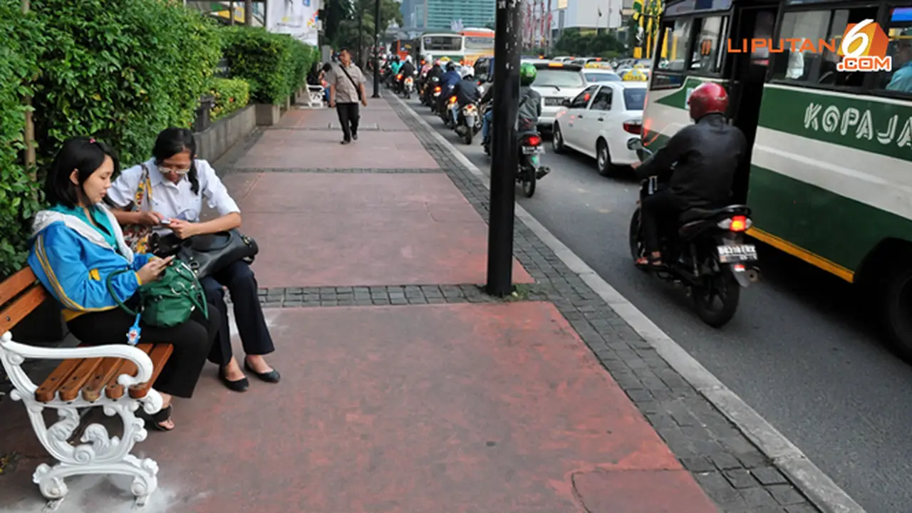 foto-bangku-3-130622a.jpg