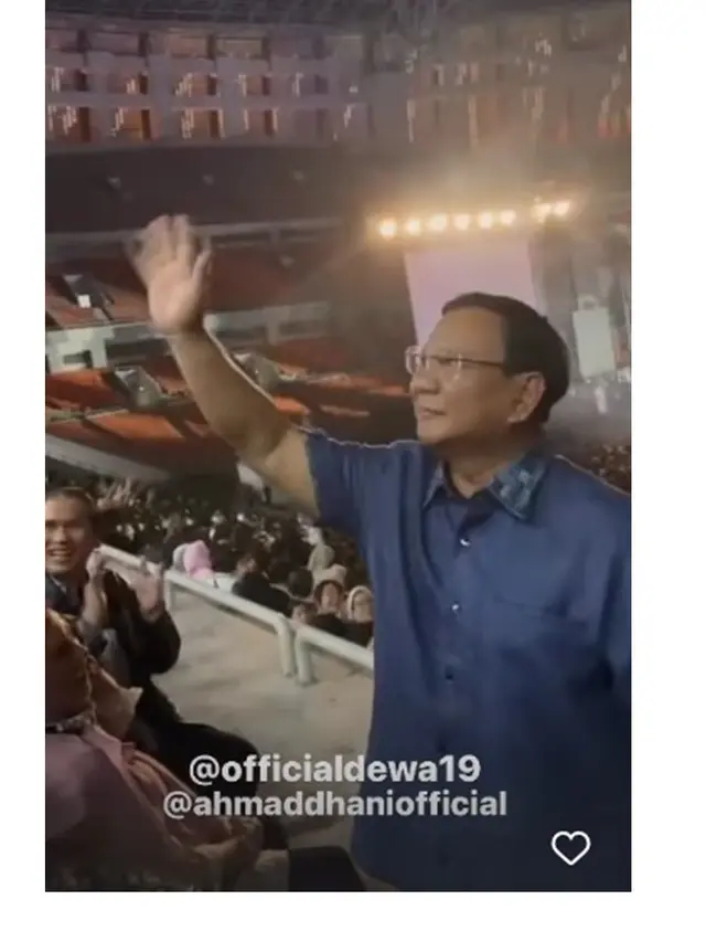 6 Potret Artis dan Pejabat Ikut Nonton Konser Dewa 19 di JIS, Ajang Nostalgia
