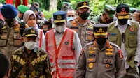 Menhub Budi Karya bersama Kapolri Jenderal Listyo Sigit memantau kawasan wisata Puncak, Bogor. (Istimewa)