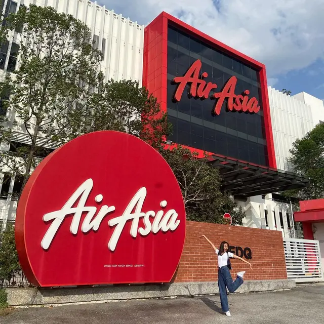 Usai Jadi Model Charles & Keith, Zoe Gabriel yang Dibully karena Tas Mewah Jadi Duta AirAsia