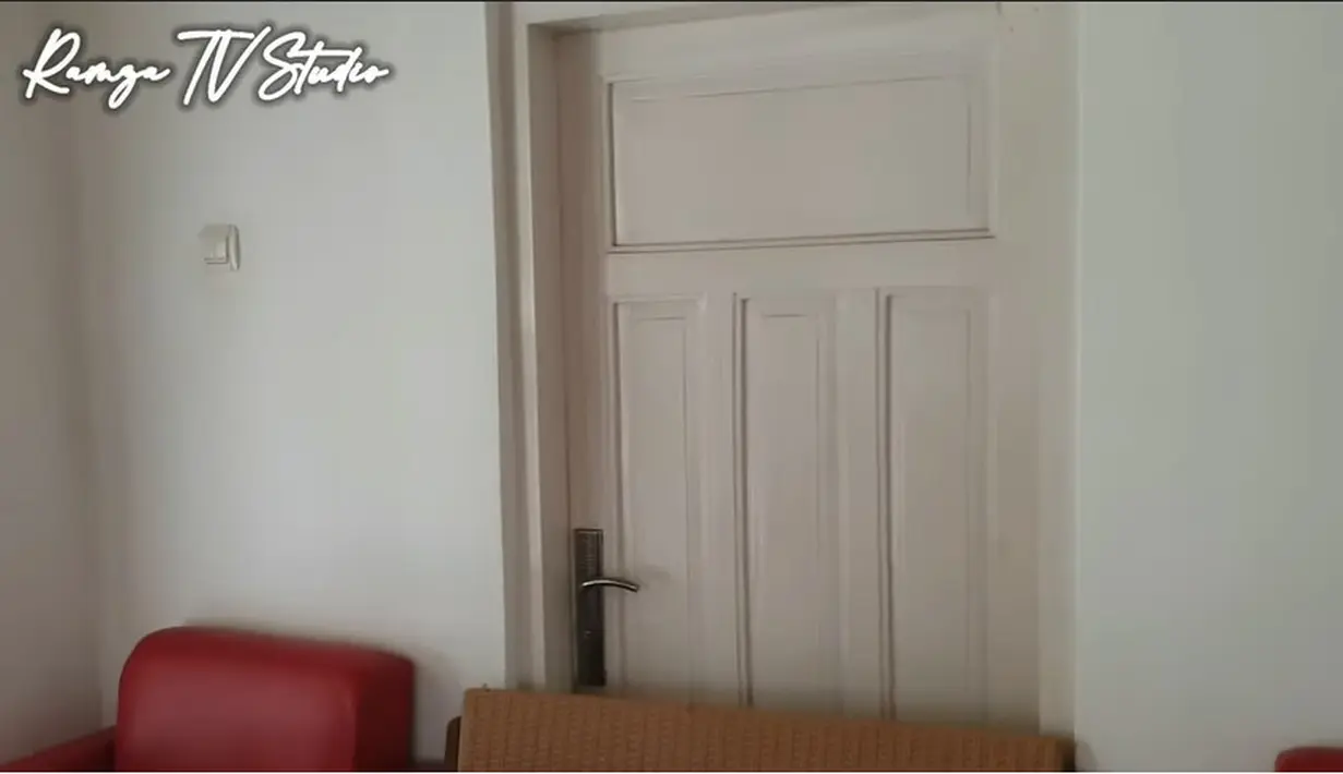 Rumah Deddy Dores (Youtube/Ramza Tv Studio)