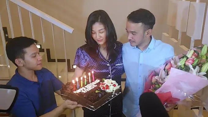 [Bintang] Ruben Onsu dan Sarwendah