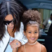 Anak pertama Kim Kardashian dan Kanye West, North West, ternyata nakal seperti anak-anak lainnya. (Mashable)