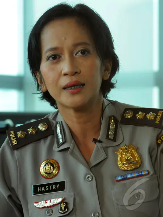 Kepiawaian Hastry dalam mengungkap identitas jenazah yang sulit teridentifikasi pun membuat namanya cukup diperhitungkan di dunia, Jakarta, Kamis (12/3/2015). (Liputan6.com/Faisal R Syam)