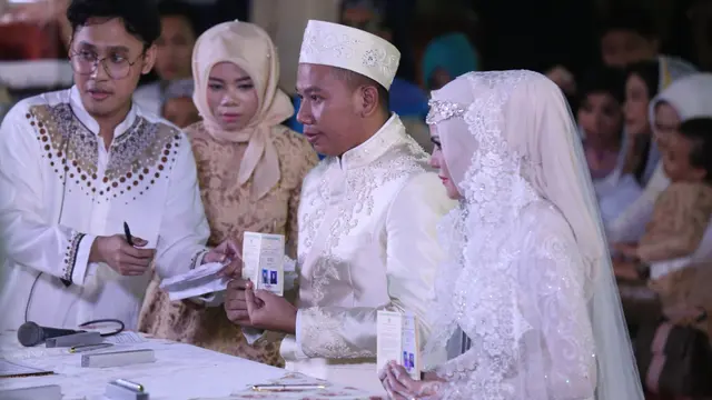 [Bintang] Vicky Prasetyo dan Angel Lelga