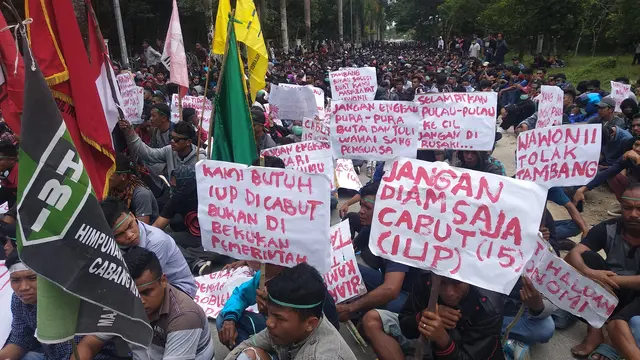 Warga Pulai Wawonii Demo menolak tambang (Ahmad Akbar Fua/Liputan6.com)