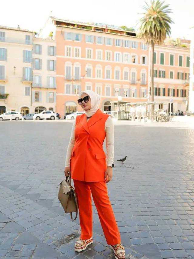 7 Gaya Aurel Hermansyah Jadi Cewek Kue hingga Cewek Mamba saat Liburan di Italia