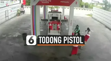 OKNUM OJEK ONLINE TODONGKAN PISTOL KE PEGAWAI SPBU DI BALI