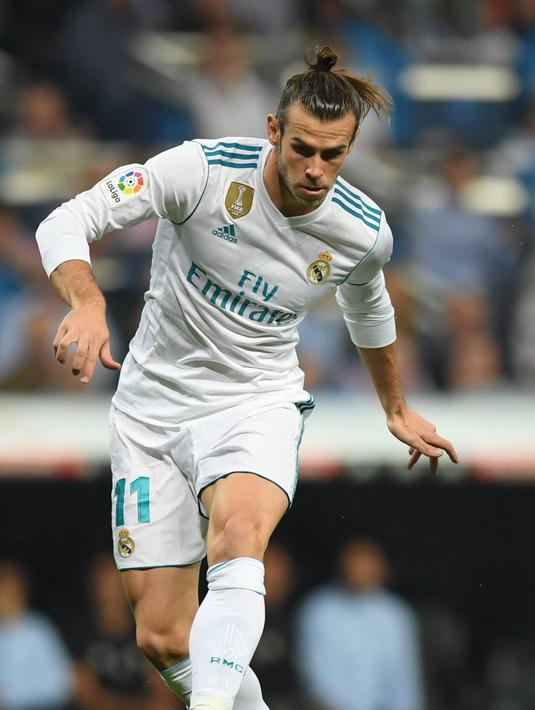 5. Gareth Bale - Terseok seok bersama timnas Wales. Itu lah yang dirasakan pemain kencang macam Gareth Bale saat gagal membawa timnas Wales ke pentas Piala Dunia. (AFP)