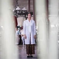 Hari Kartini kerap dirayakan oleh sebagian besar perempuan di Indonesia. Sebagai bentuk rasa terima kasihnya kepada R A Kartini yang telah memperjuangkan hak wanita untuk berkarya  dan mengenyam pendidikan. (Instagram/ayushita)