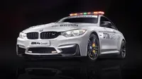 Safety Car ini didandani dengan paket performa dari BMW M Performance Parts.
