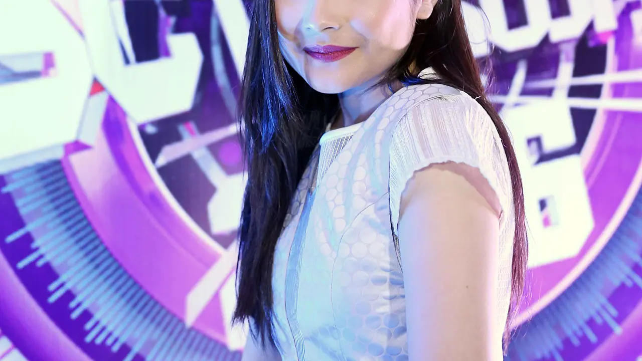 [Bintang] Prilly Latuconsina