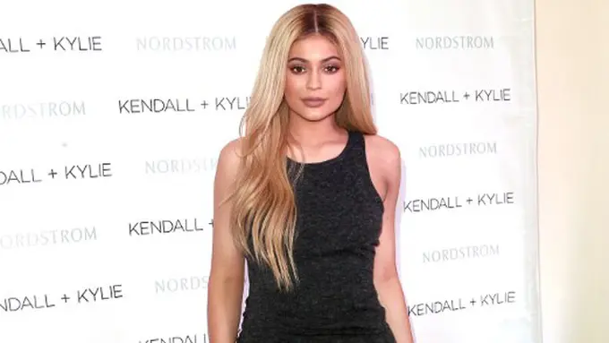 [Bintang] Kylie Jenner