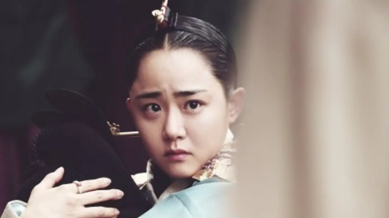 Moon Geun Young