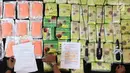 Barang bukti kasus narkotika jaringan Malaysia-Sumatera saat rilis di Jakarta, Senin (4/2). Polisi menyita 16 Kg sabu, 50 Kg kristal putih, 15 ribu butir pil ekstasi, sebungkus H-5, serta empat mobil. (Liputan6.com/Immanuel Antonius)