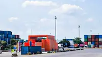 PT Pelindo Solusi Logistik (SPSL) memberikan dukungan penuh terhadap penyediaan alat pemindai kontainer (Container Scanner) di Kawasan Pabean atau Tempat Penimbunan Sementara (TPS) PT Terminal Petikemas Surabaya di Pelabuhan Tanjung Perak.