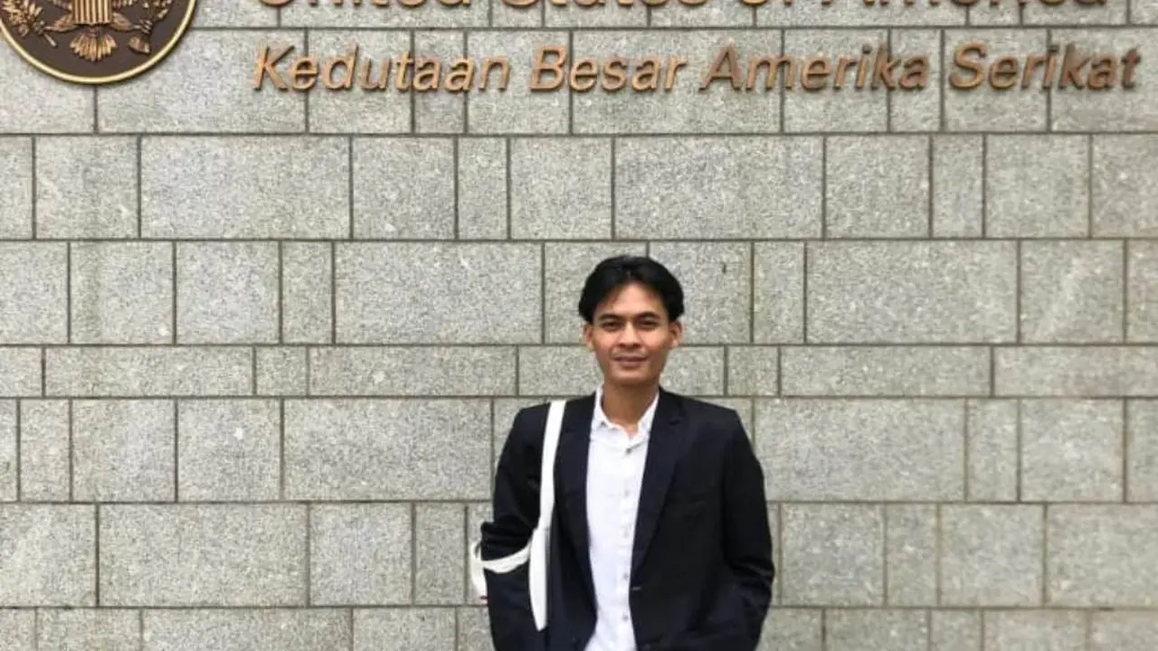 Cerita Anak Penjual Nasi Goreng di Pandeglang Diterima Kuliah S2 di Harvard. foto: (dok.Instagram @muhammadyani070901/https://www.instagram.com/p/DHIc6muJvjh/Henry)