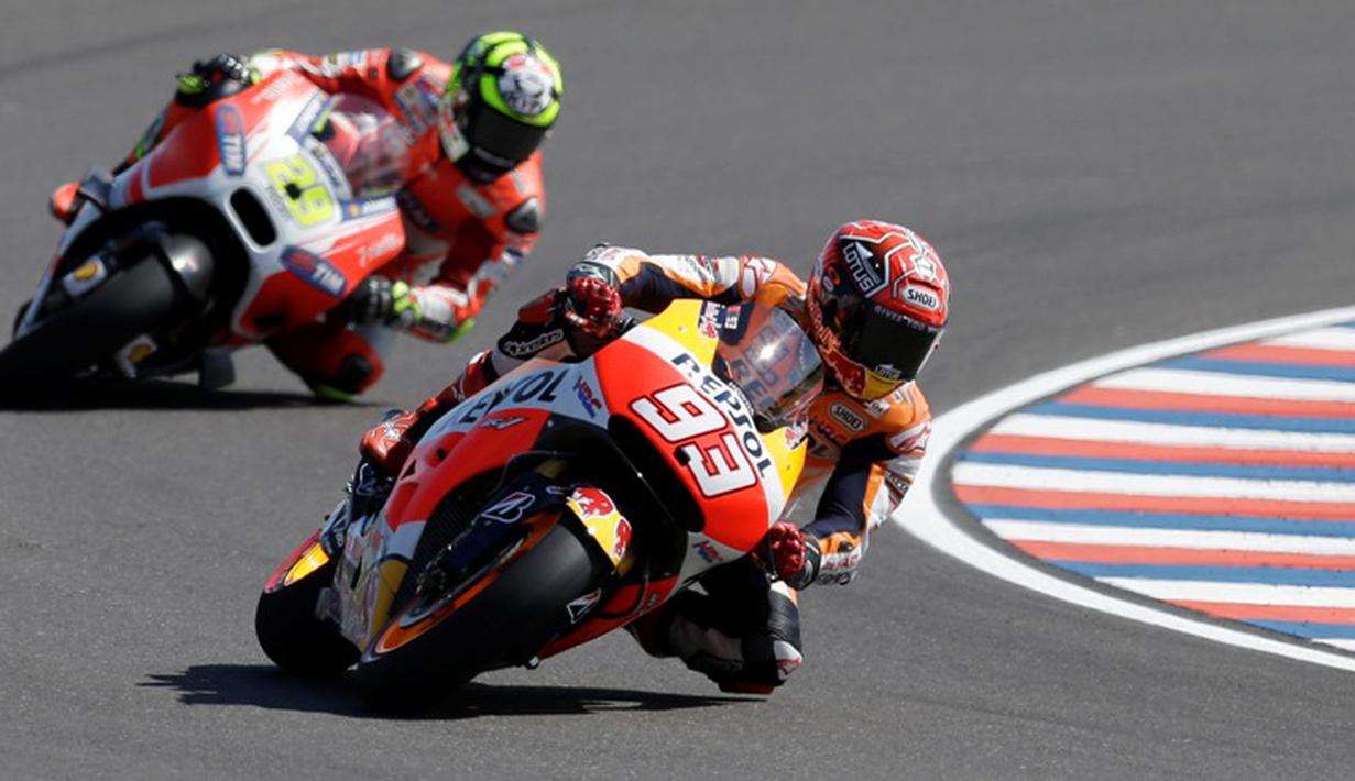 Bagi Marquez, ini merupakan pole yang kedua di musim ini setelah dalam balapan sebelumnya di MotoGP Austin juga berhasil mengawali balapan dari posisi terdepan. (AP Photo/Natacha Pisarenko)
