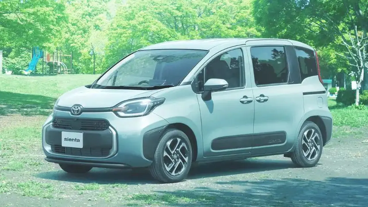 Toyota Sienta Terbaru Resmi Diperkenalkan