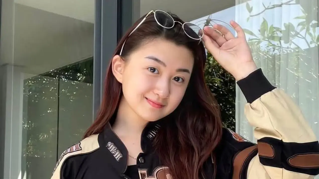 Influencer Muda Vallene asal Mojokerto yang Sarat Prestasi