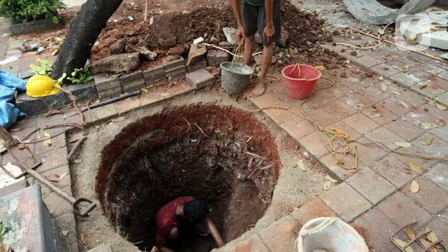 Pembuatan Sumur Resapan Antisipasi Banjir di Jakarta