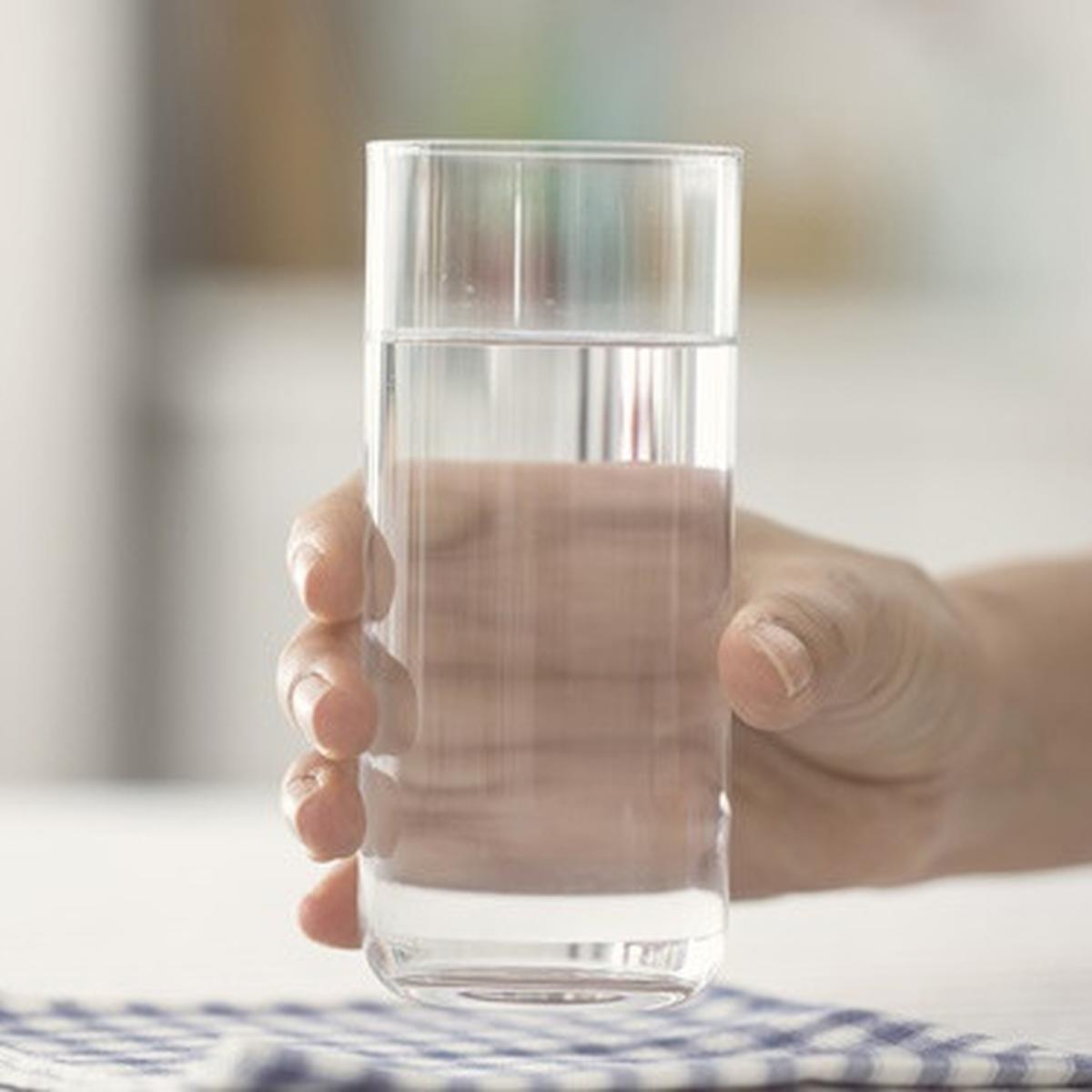 Puasa Minum Air Putih Setahun, Wanita Ini Klaim Tubuhnya Jadi Sehat - Hot  Liputan6.com
