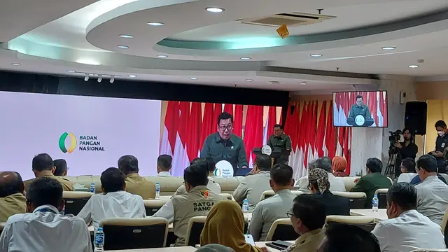 Kepala Badan Pangan Nasional (Bapanas) Arief Prasetyo Adi dalam peluncuran Gerakan Pangan Murah di Kantor Kementerian Pertanian, Jakarta, Senin (16/10/2023).