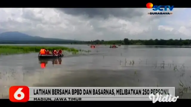 Untuk melatih kesigapan Tim SAR dalam melakukan evakuasi dan pertolongan Satbrimob Polda Jawa Timur melakukan latihan SAR dengan melibatkan 250 personil gabungan BPBD dan Basarnas di Waduk Bening Widas, Madiun.